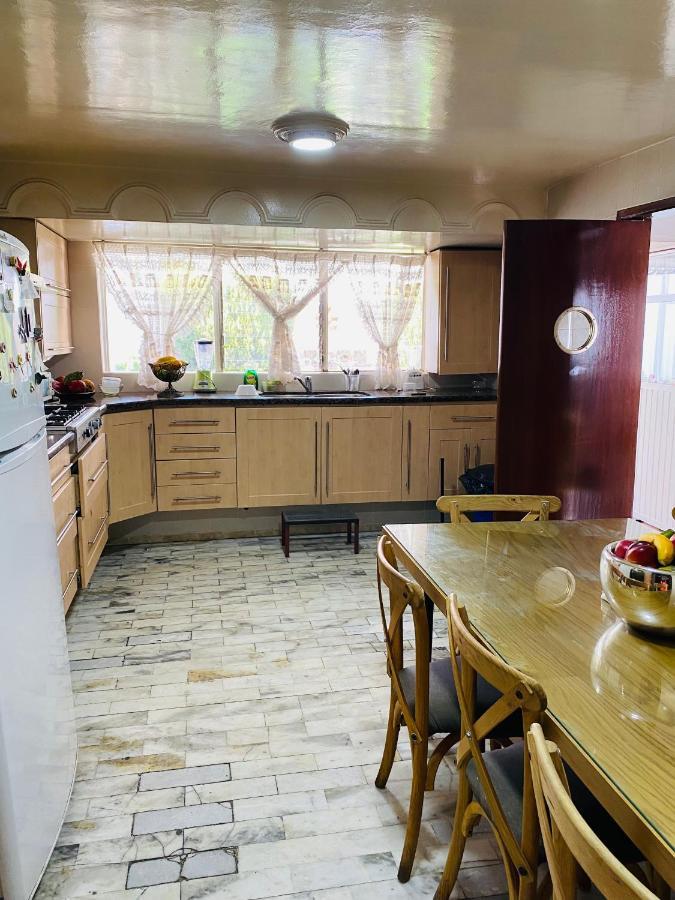 Hostal Guadalajara Cosmopolitan Providencia Екстер'єр фото