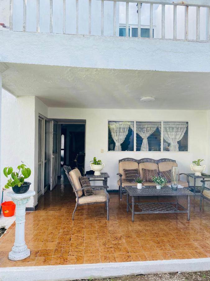 Hostal Guadalajara Cosmopolitan Providencia Екстер'єр фото